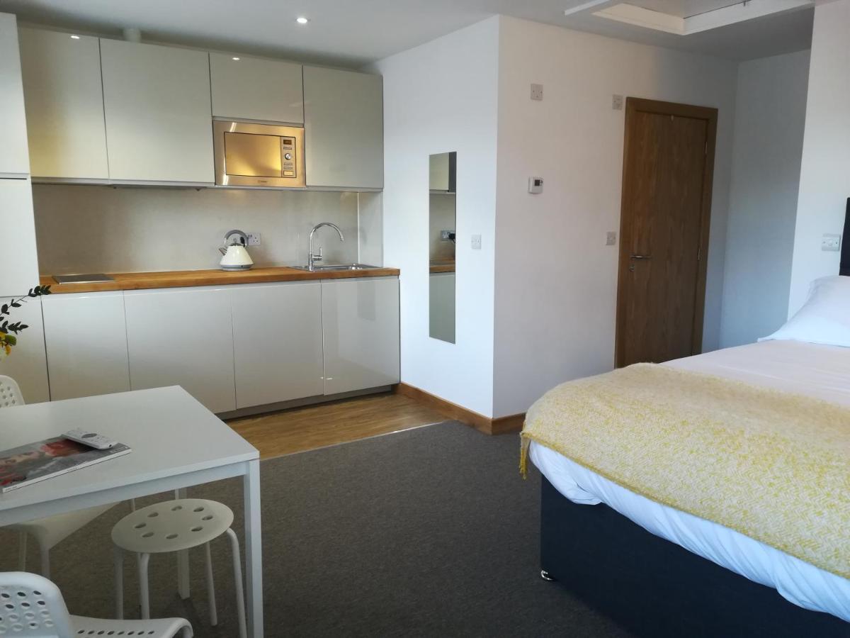 Mcmillan House Studio Apartments ยอร์ค ภายนอก รูปภาพ
