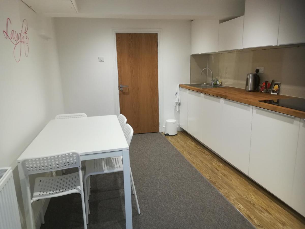 Mcmillan House Studio Apartments ยอร์ค ภายนอก รูปภาพ